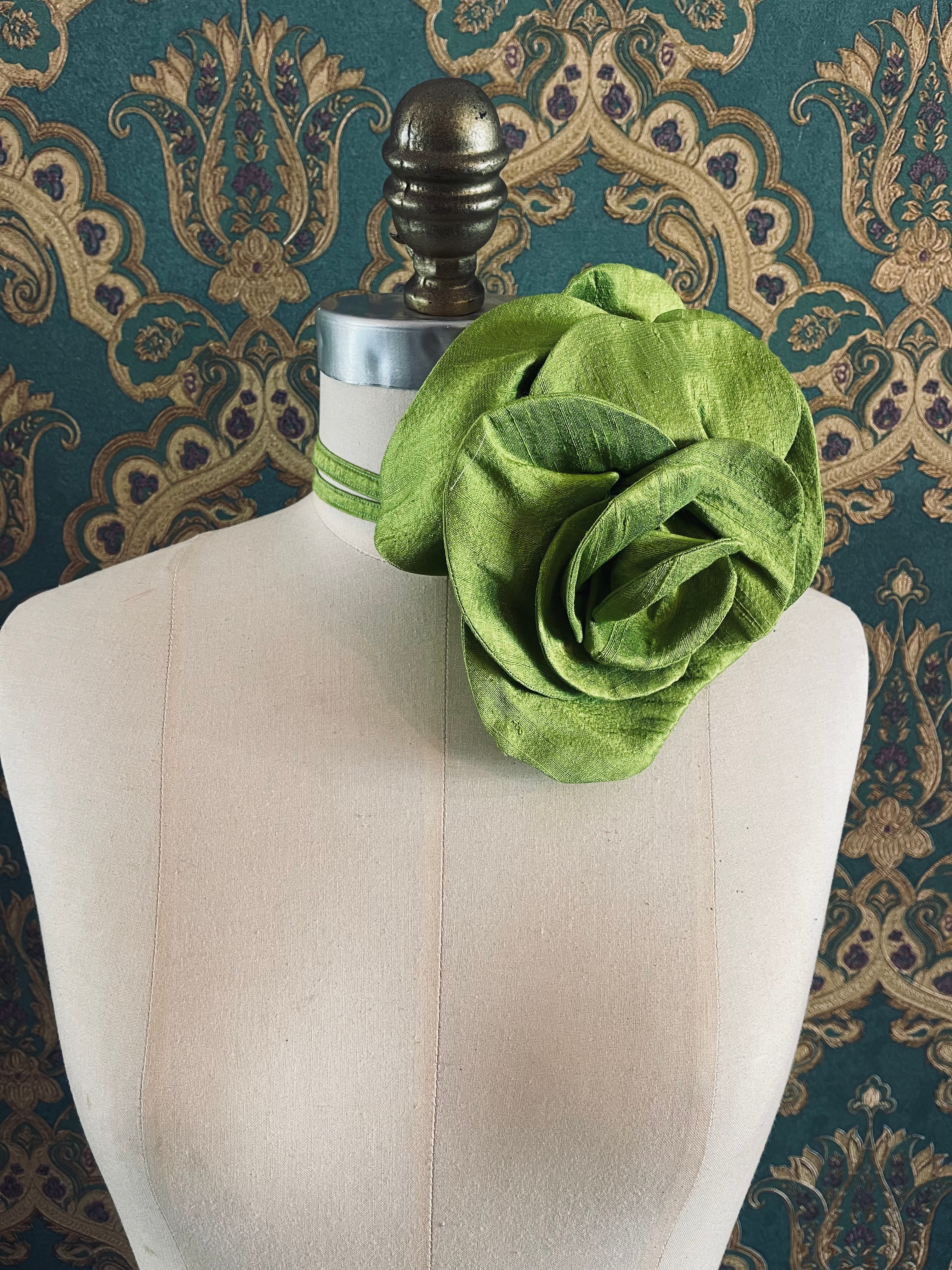 Bellucci_silk-flower-choker_large-chartreuse